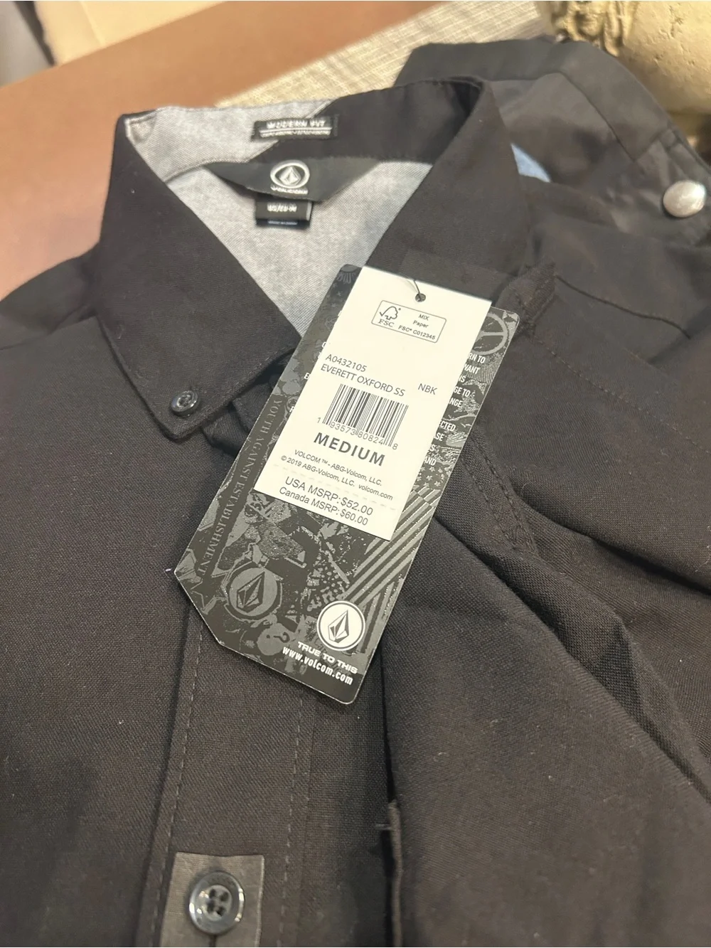 Volcom Black Stretch Button-Down Shirt - Men's Medium